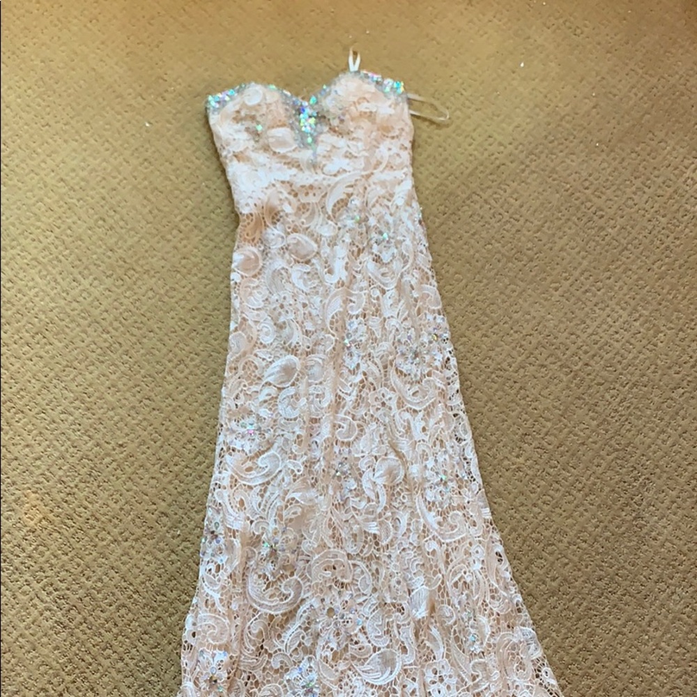 Prom Dress - Picture 3 of 5